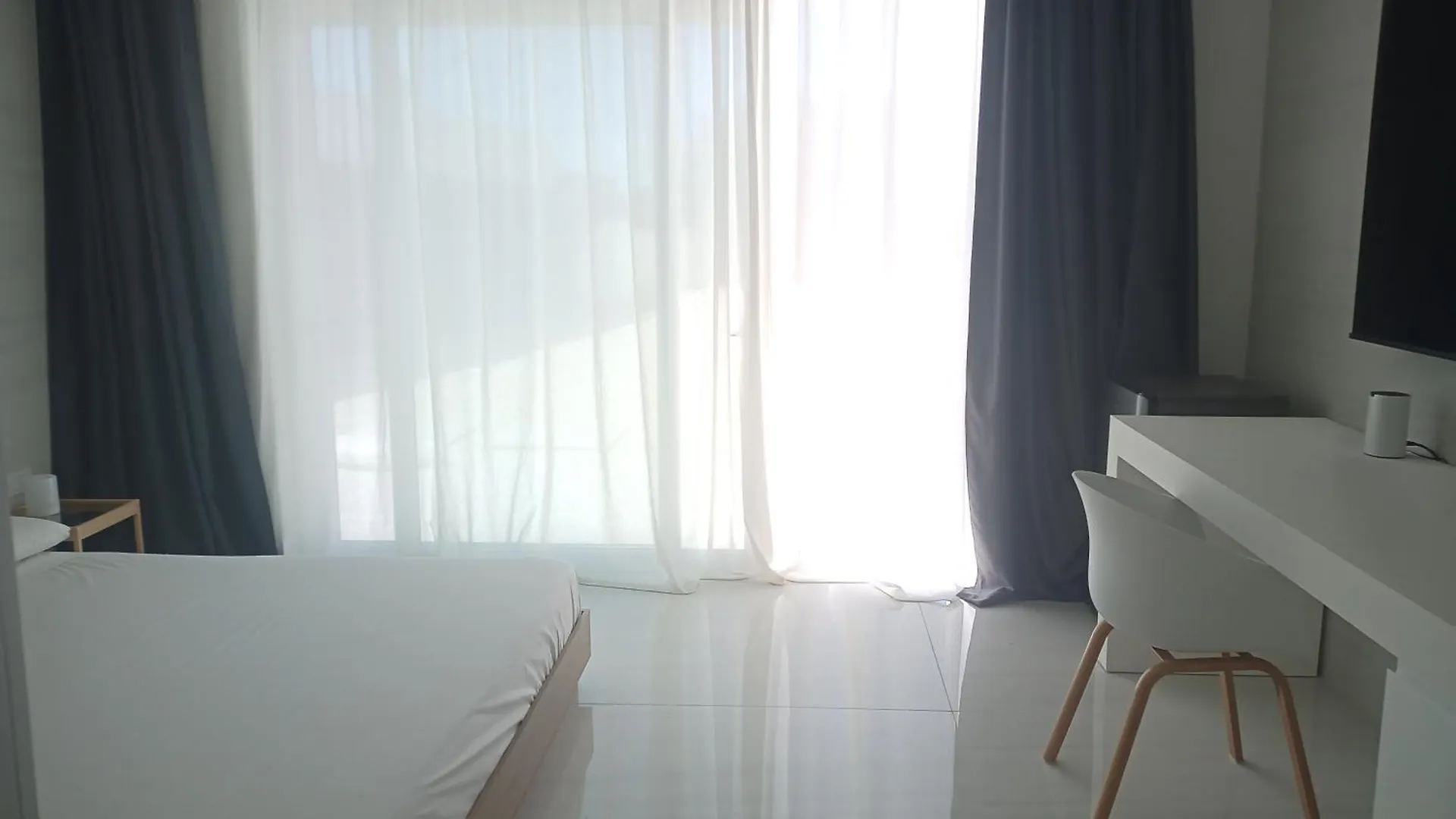 Smart Luxury Suites & Apartments Orosei 0*,