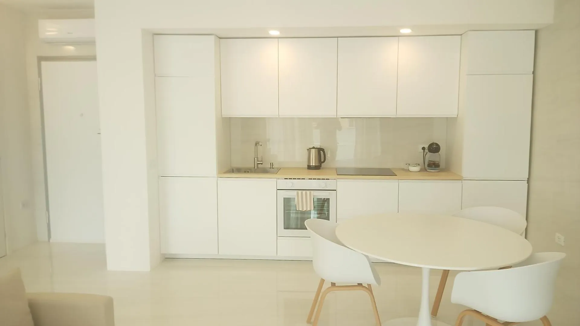 Smart Luxury Suites & Apartments Orosei 0*,  Italia