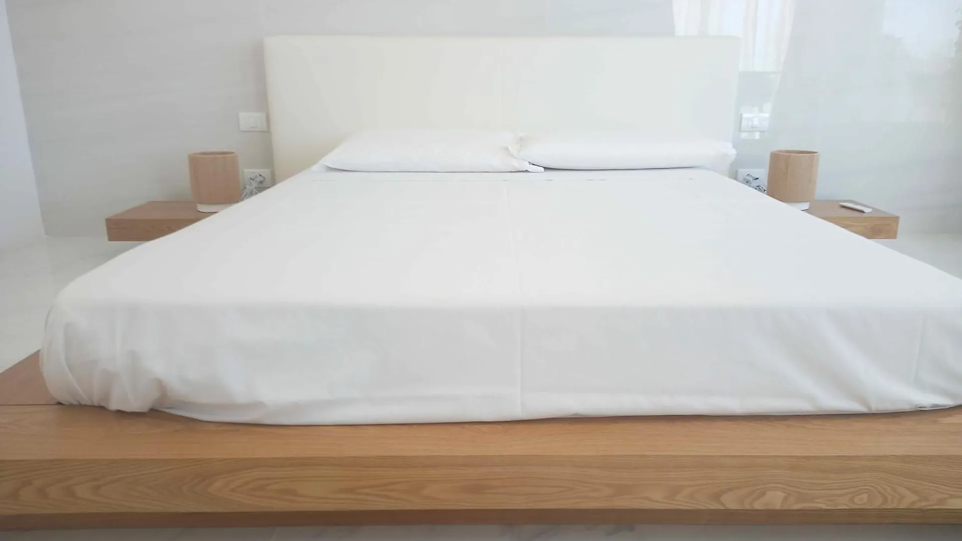 Smart Luxury Suites & Apartments Orosei Apartahotel