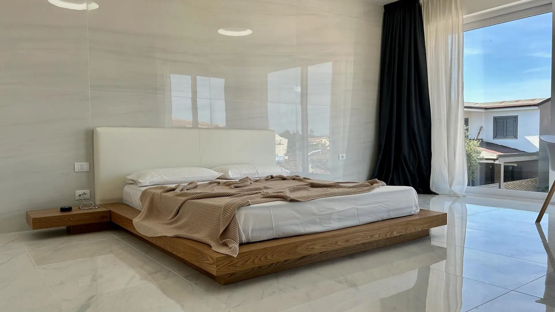 Smart Luxury Suites & Apartments Orosei Italia